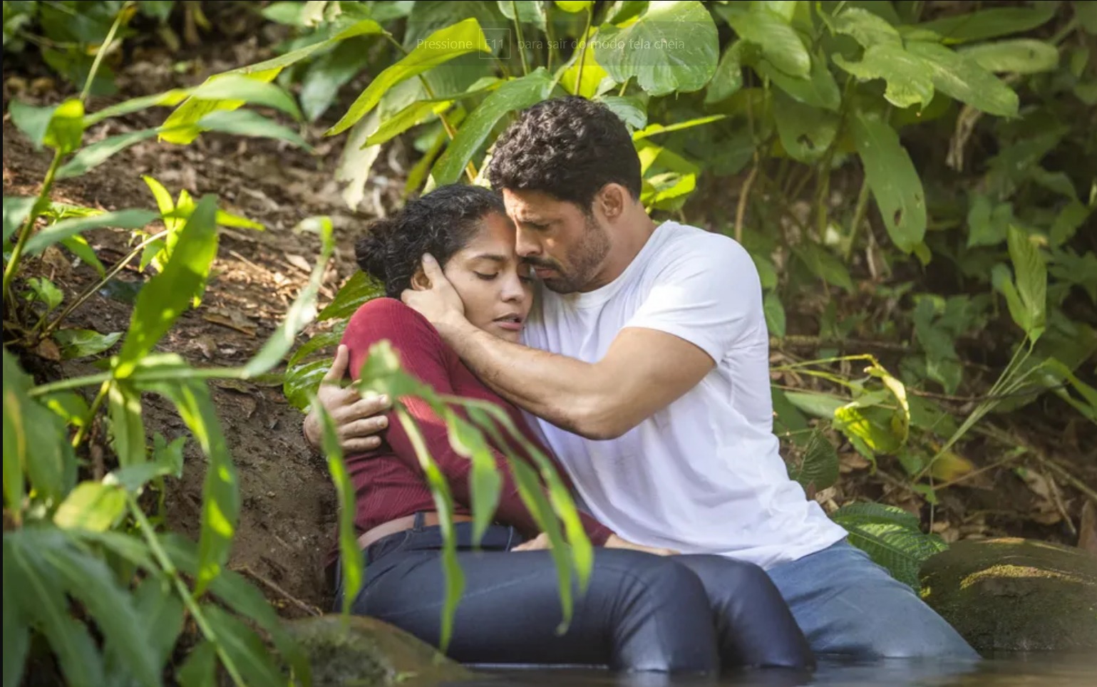 Aline e Caio em Terra e Paixão