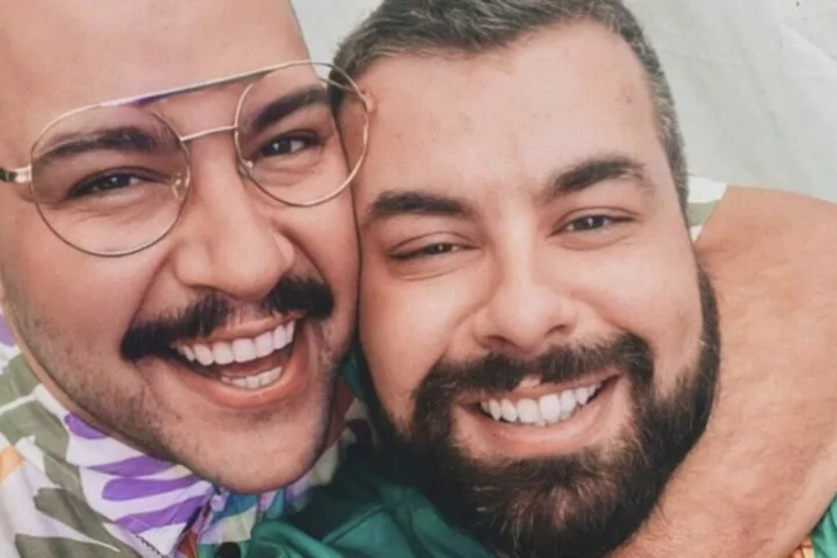 Marido de Tiago Abravanel é visto aos beijos com outro homem em boate (Créditos: Instagram)