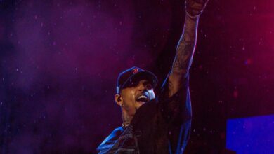 Chris Brown faz show sob chuva em São Paulo; veja fotos